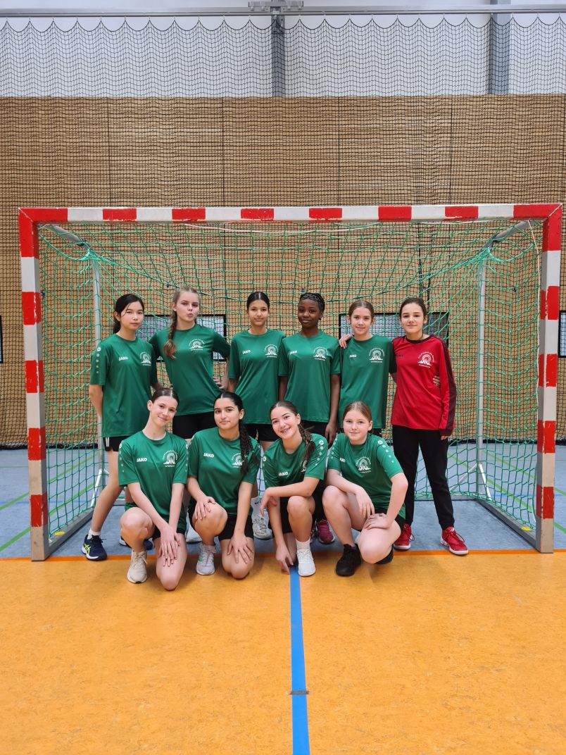 Handballturnier mit der Mädchen Schulmannschaft